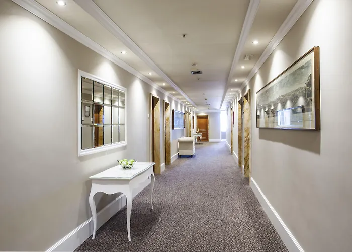 Otel Sina Bernini Bristol, Autograph Collection