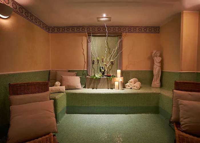 Otel Sina Bernini Bristol, Autograph Collection