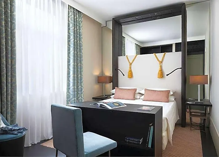 Otel Sina Bernini Bristol, Autograph Collection 5*