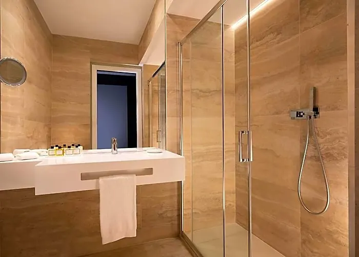 Sina Bernini Bristol, Autograph Collection